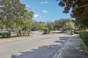 Point Meadows Dr 1310-042.jpg