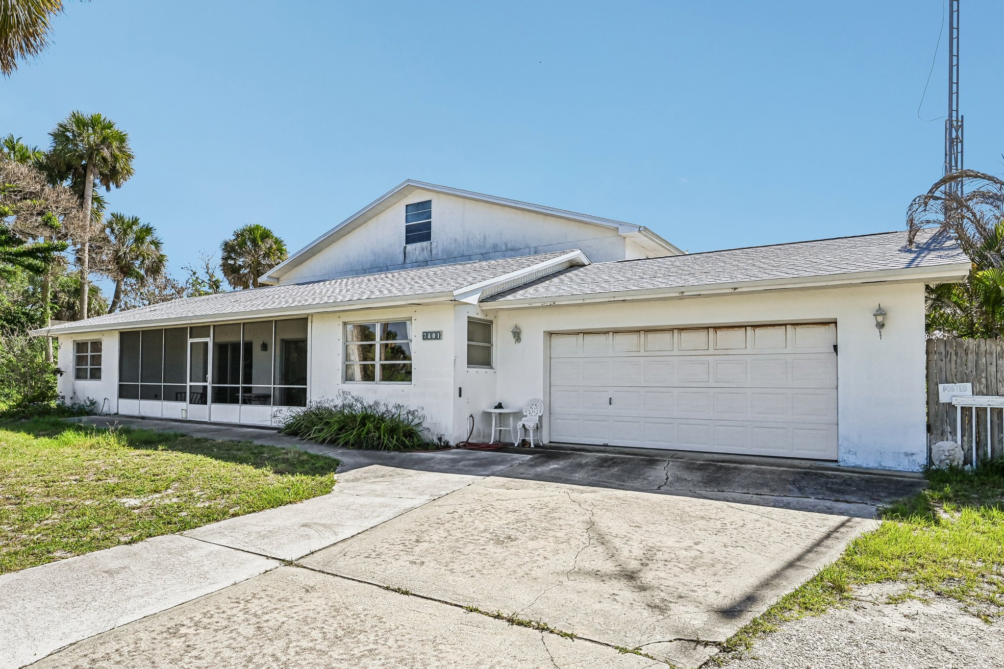 S Indian River Dr-S2205-002.jpg