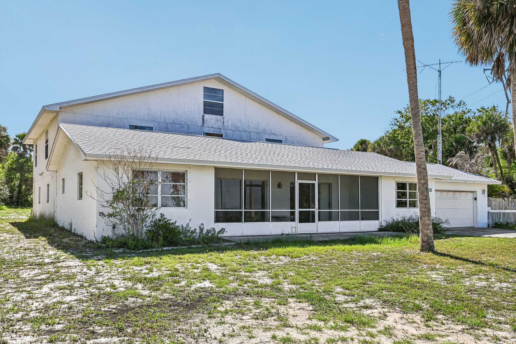 S Indian River Dr-S2205-003.jpg