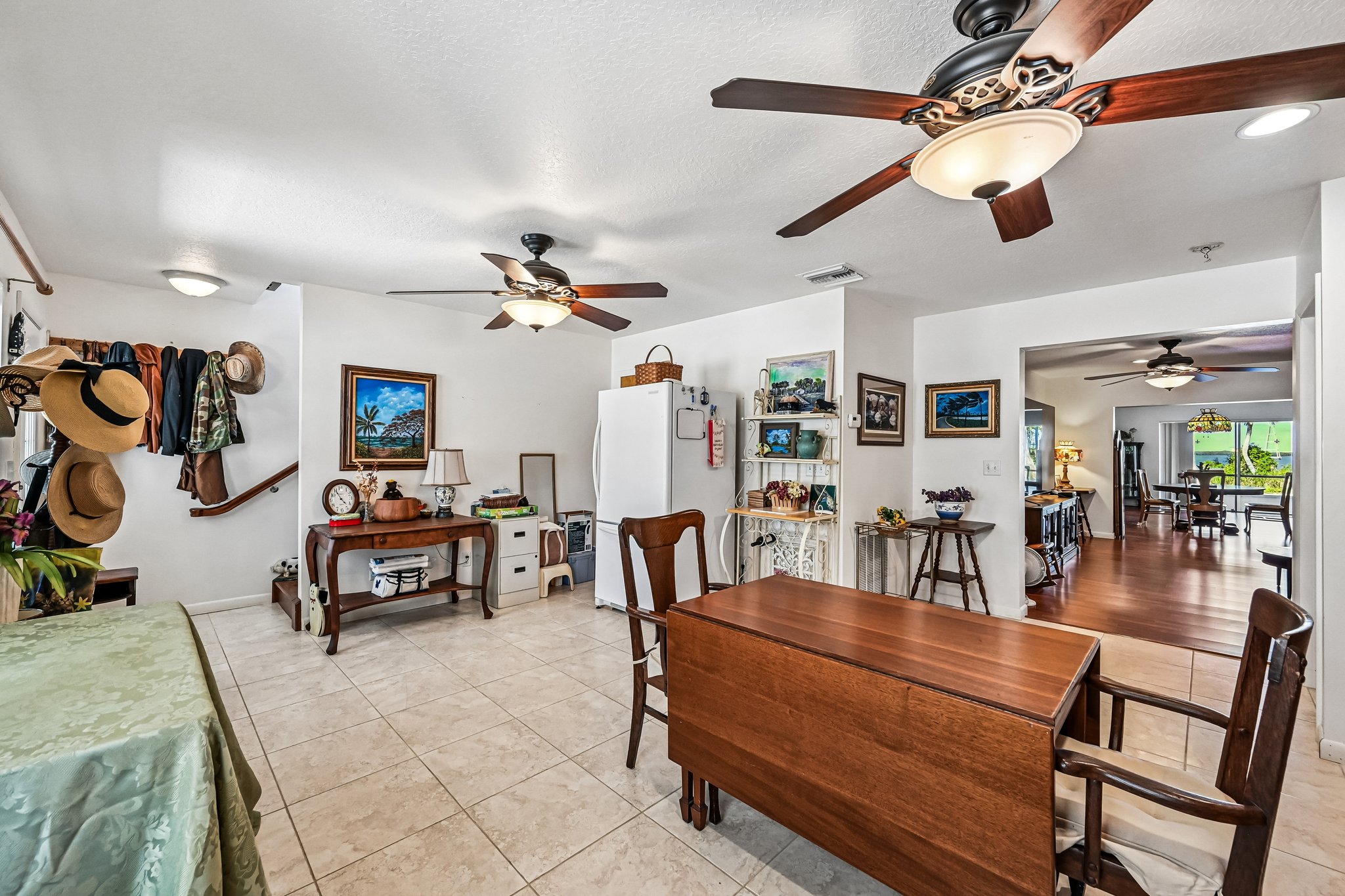 S Indian River Dr-S2205-016.jpg