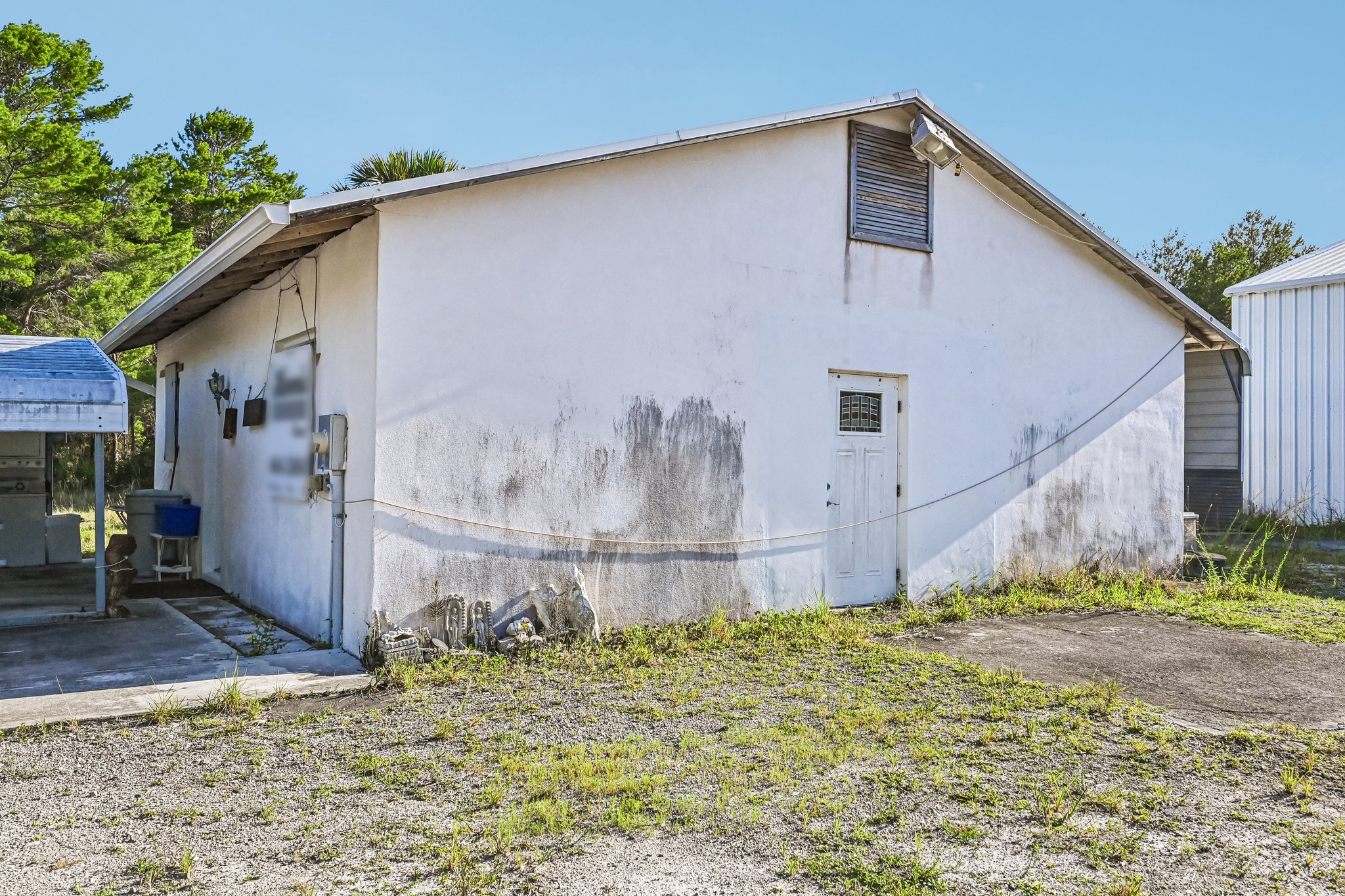 S Indian River Dr-S2205-057.jpg