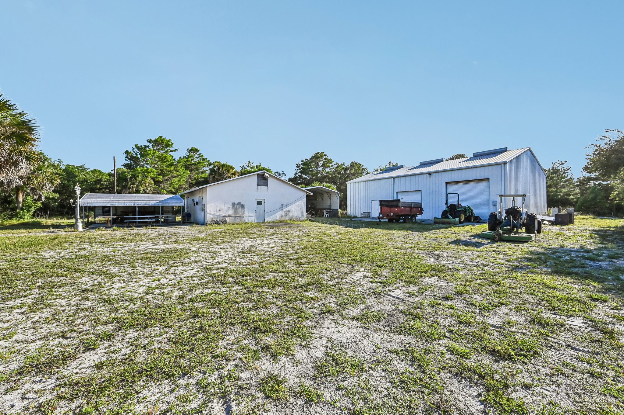 S Indian River Dr-S2205-059.jpg