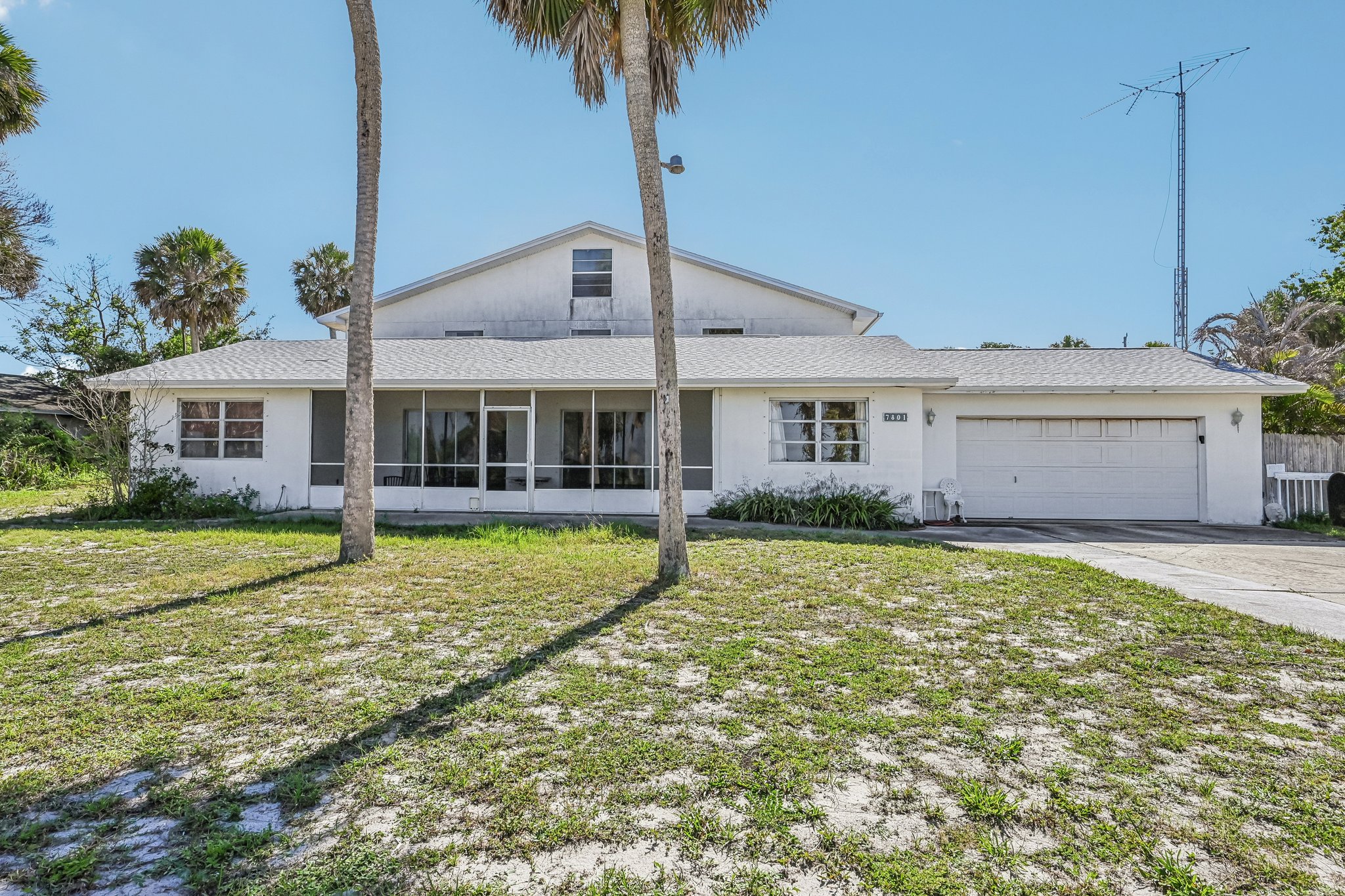 S Indian River Dr-S2205-001r.jpg