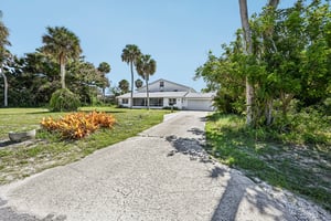 S Indian River Dr-S2205-004.jpg