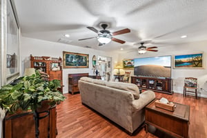 S Indian River Dr-S2205-012.jpg