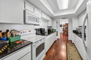 S Indian River Dr-S2205-018.jpg