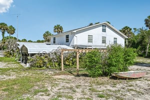 S Indian River Dr-S2205-051.jpg