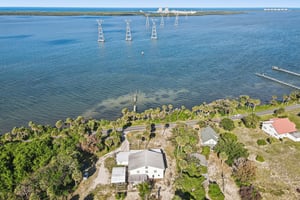 S Indian River Dr-S2205-066.jpg