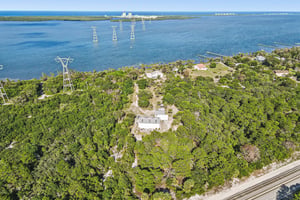 S Indian River Dr-S2205-067.jpg