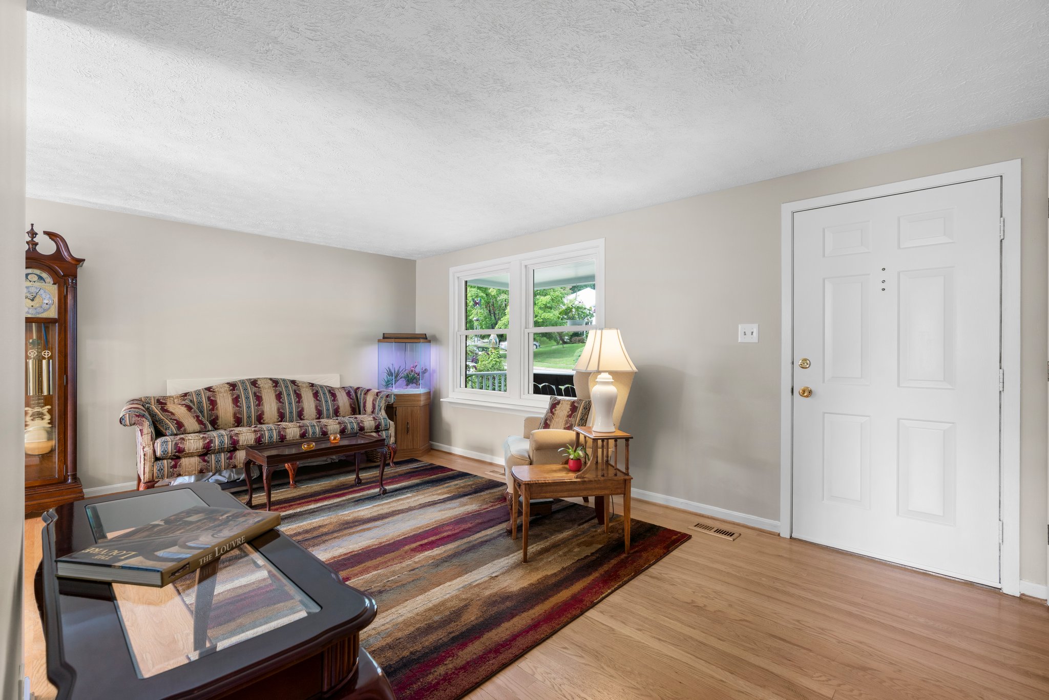 05. Living room.jpg