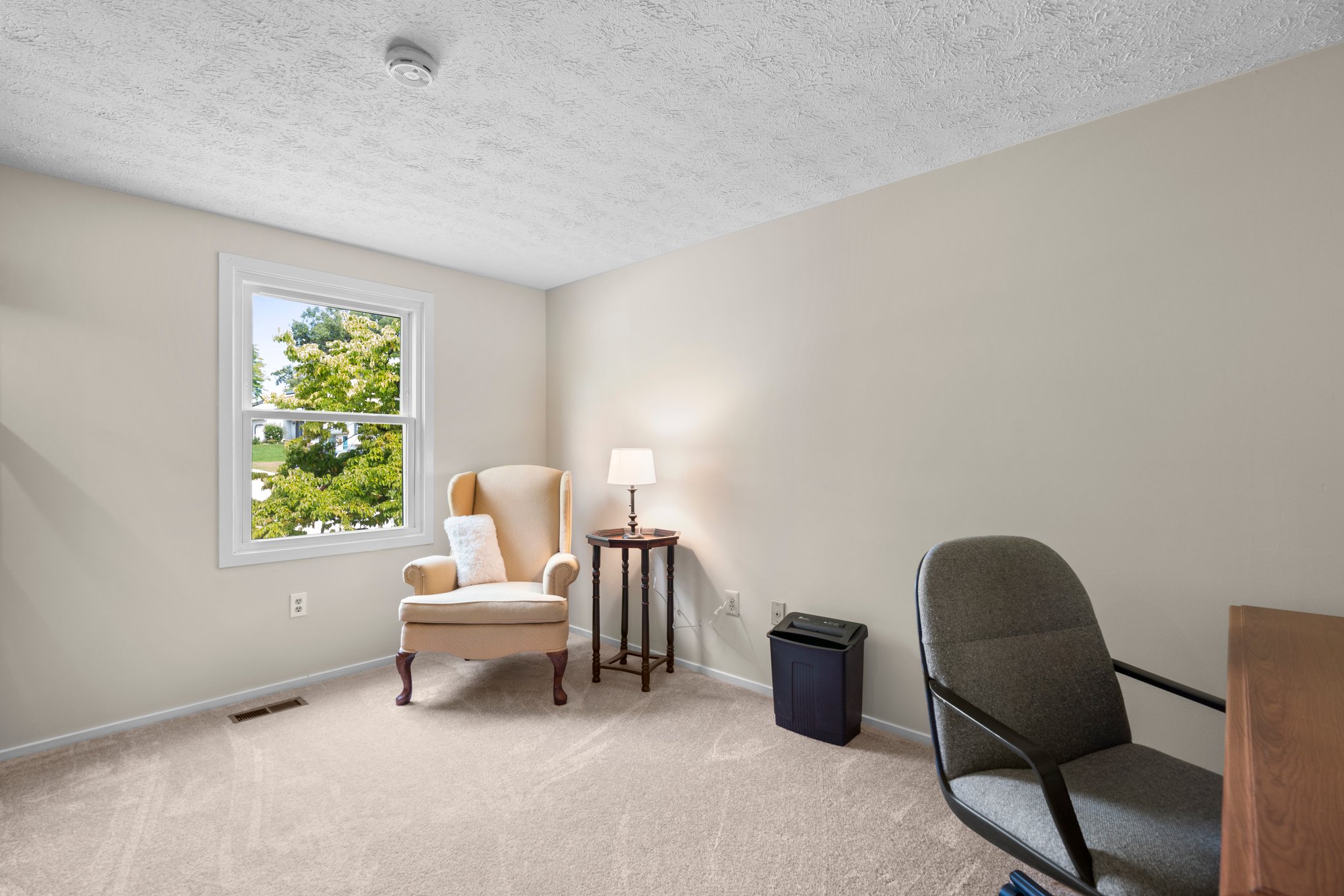 15. Sitting room.jpg
