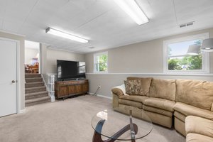 18. Family room.jpg