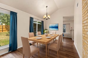 DSC07781 virtually staged.jpeg