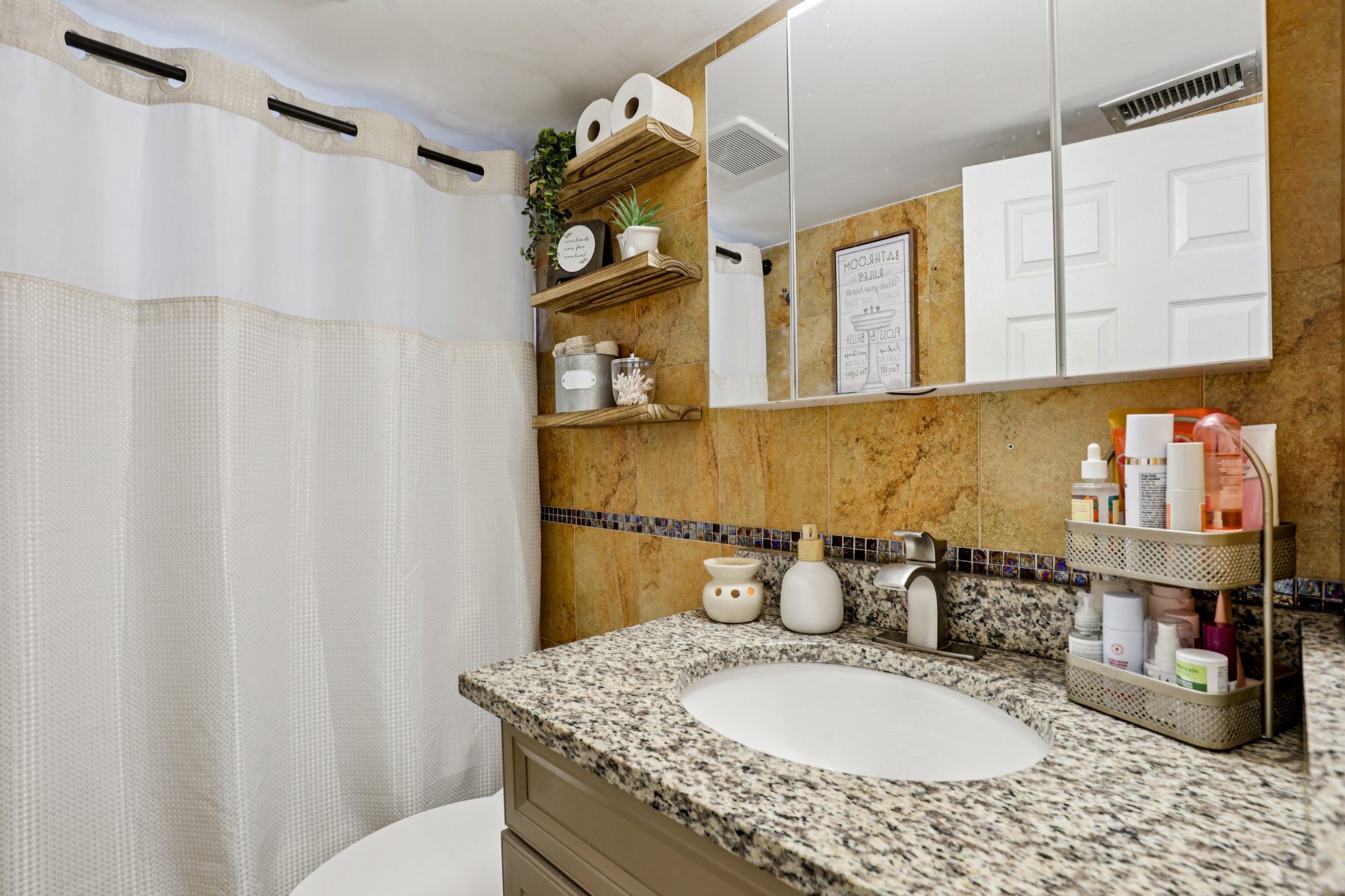 NW 69th Ter-S2403-021.jpg