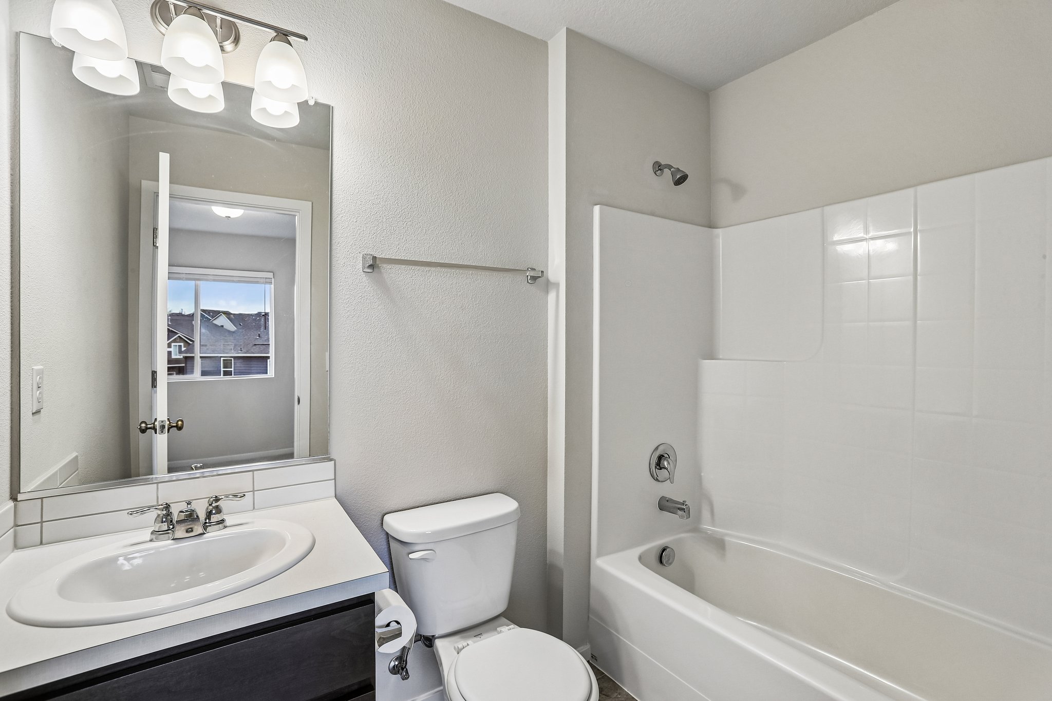 NW Spirea St-S2304-026.jpg