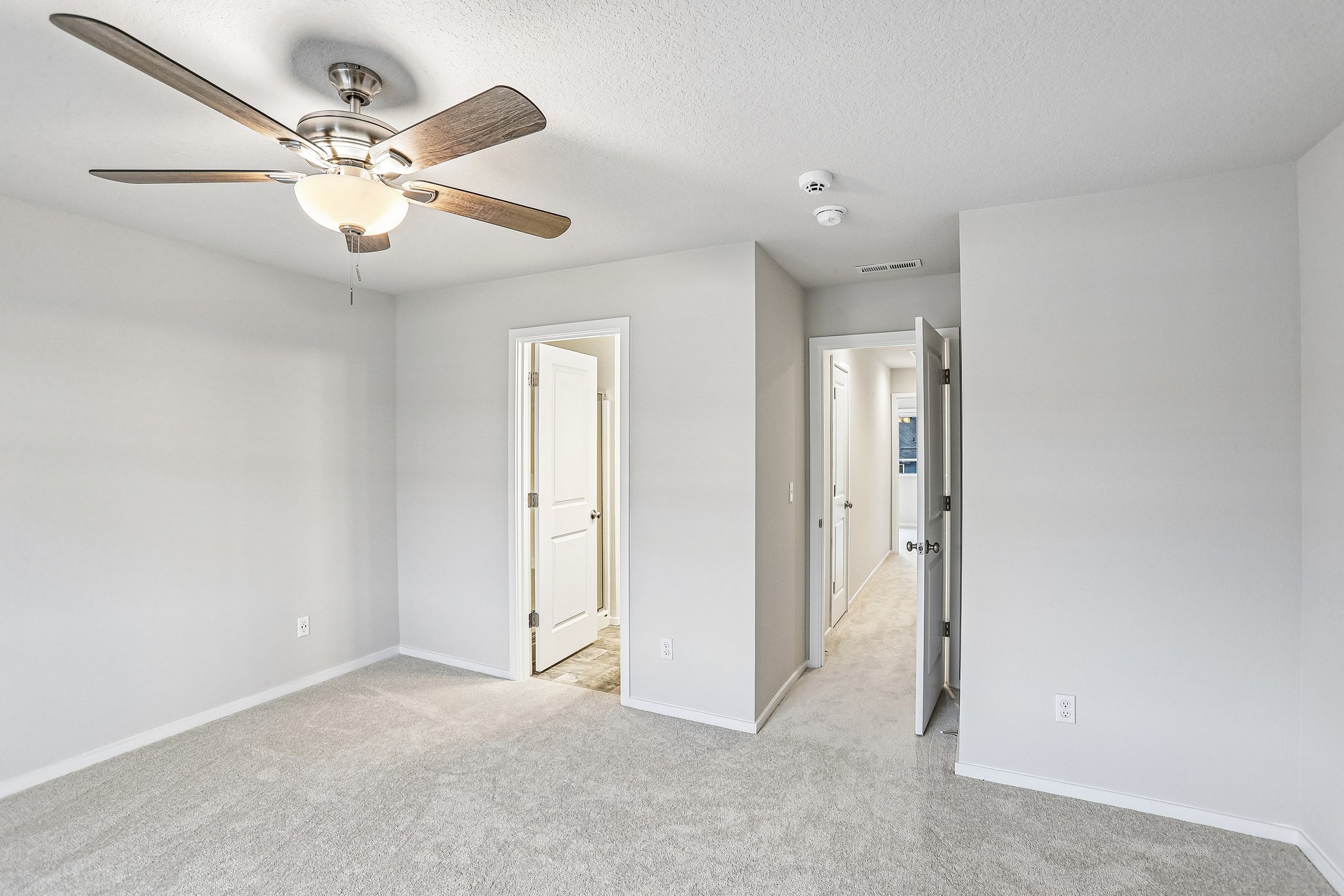 NW Spirea St-S2304-029.jpg