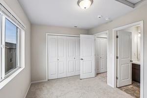 NW Spirea St-S2304-024.jpg