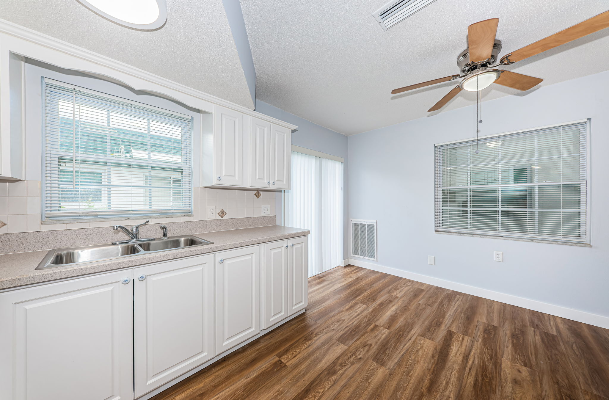Kitchen 4