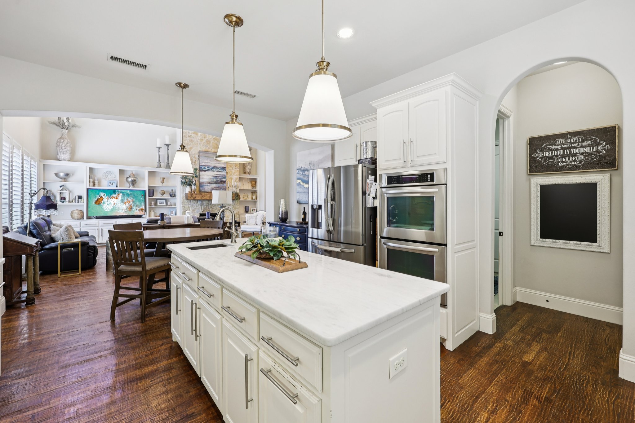 Comanche Way-S2809-013.jpg