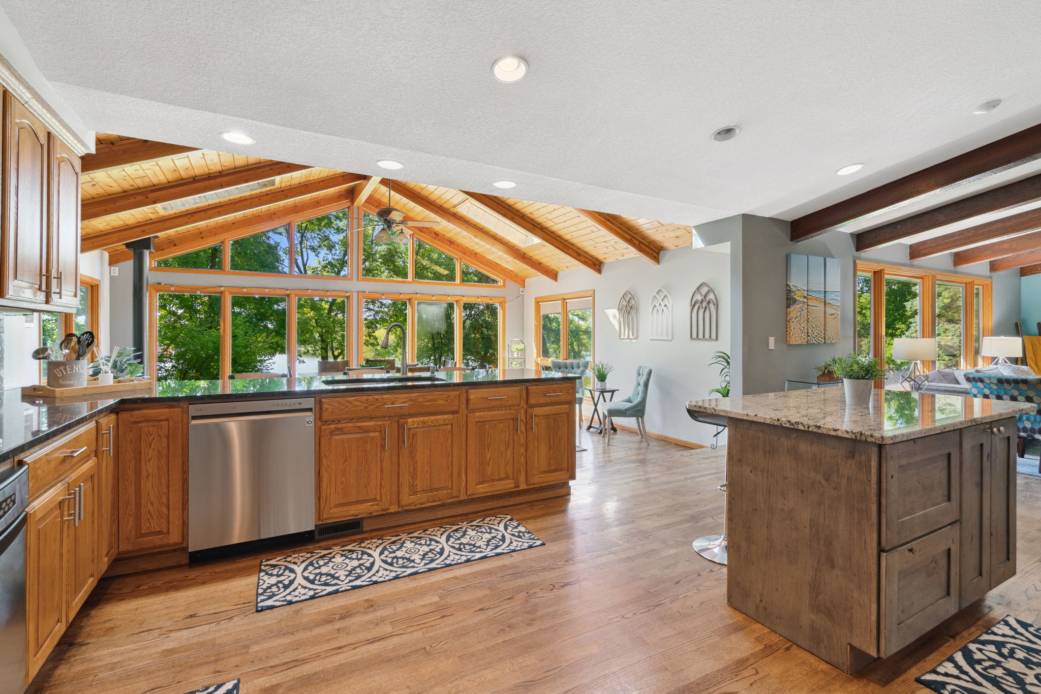 11_Interior