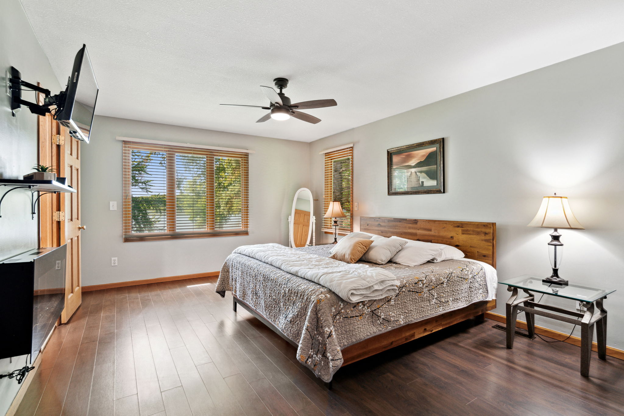 13_Interior
