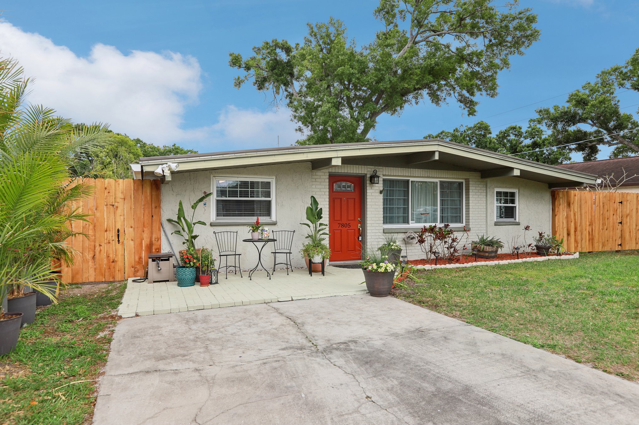 N Glen Ave-S0704-002.jpg