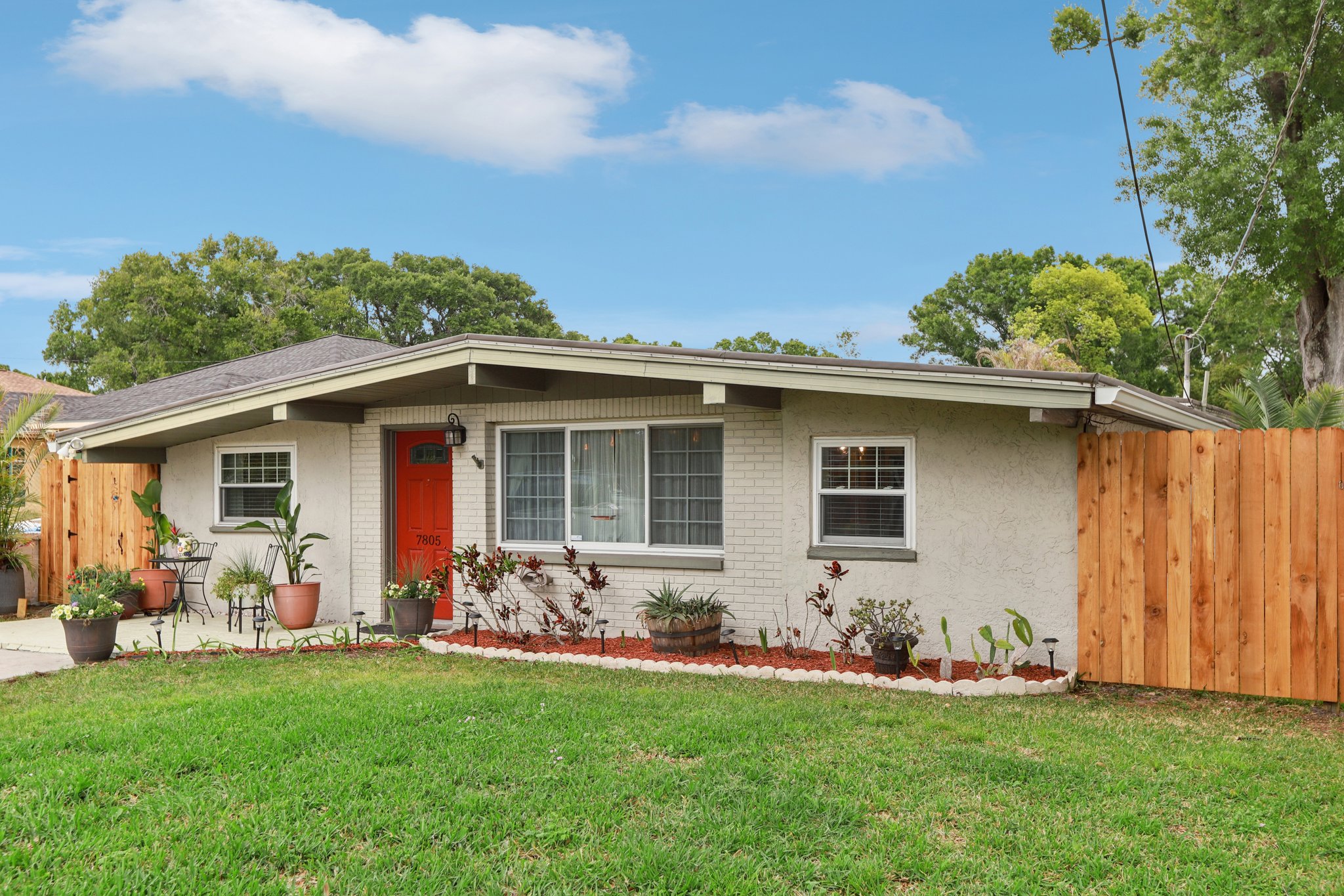 N Glen Ave-S0704-005.jpg