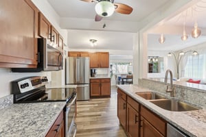 N Glen Ave-S0704-025.jpg