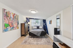 N Glen Ave-S0704-031.jpg