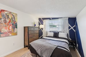 N Glen Ave-S0704-032.jpg