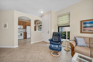 Living - Foyer