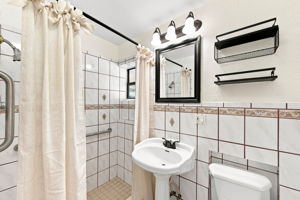 Bathroom2