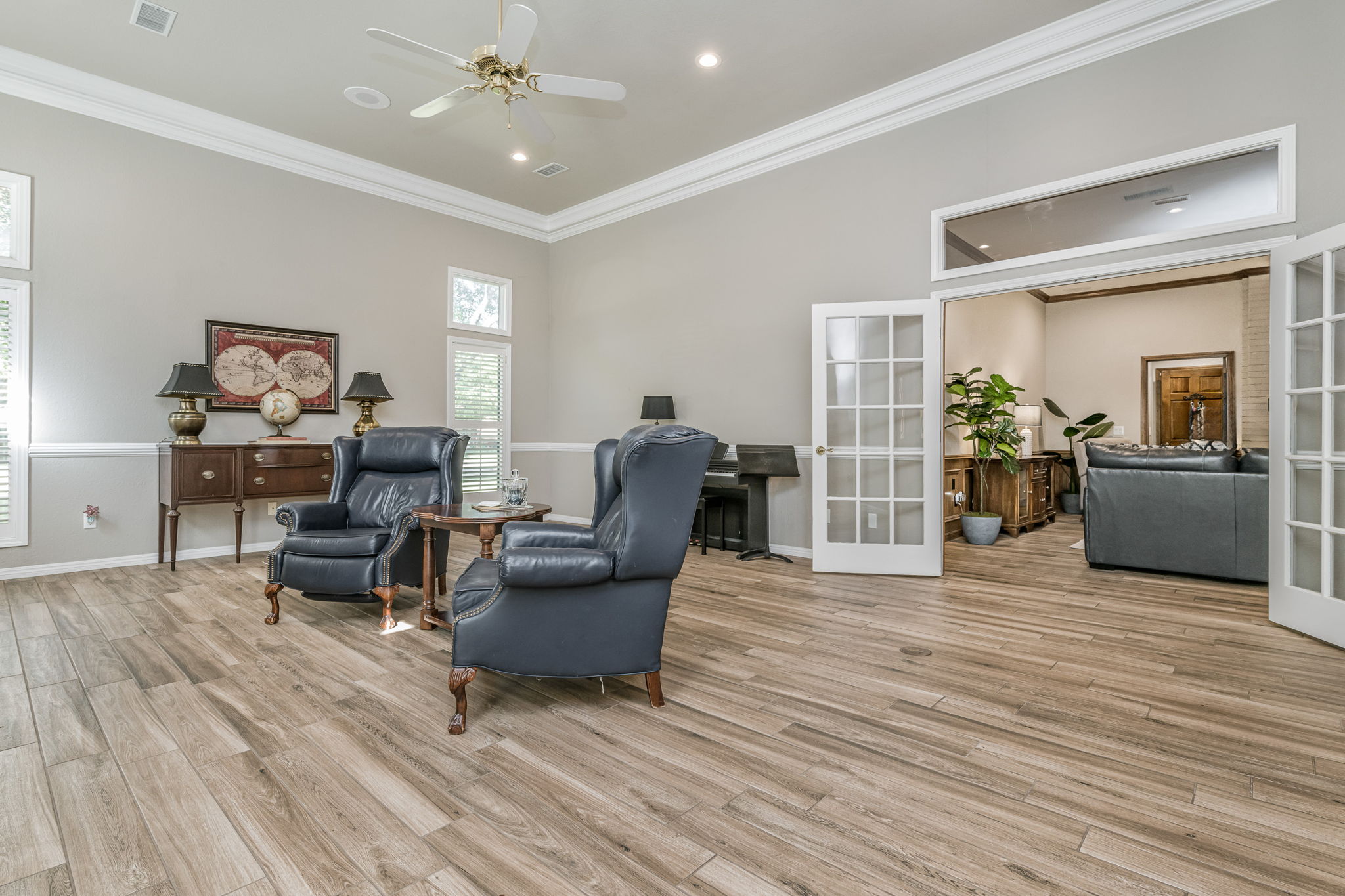 7806 Christina Ave 10