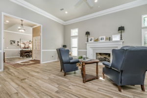 7806 Christina Ave 11