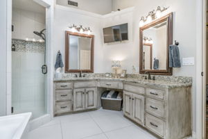 7806 Christina Ave 27