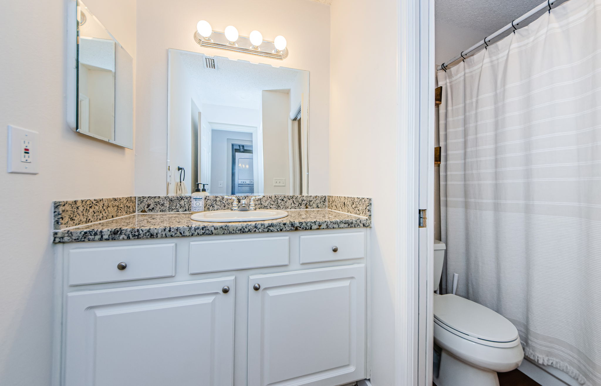 Bathroom 1a