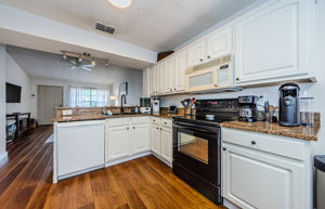 Kitchen 3-3