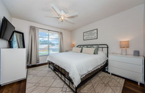 Master Bedroom 1a-2