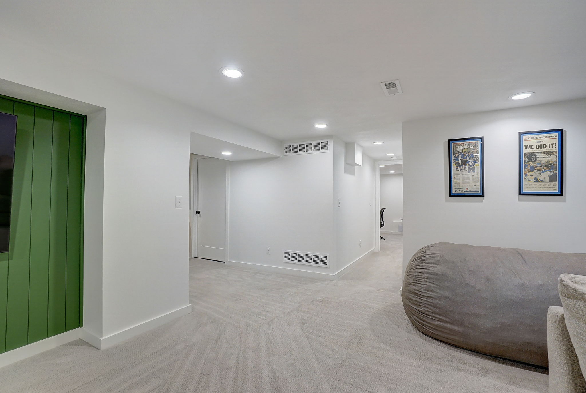 W 65th St-061