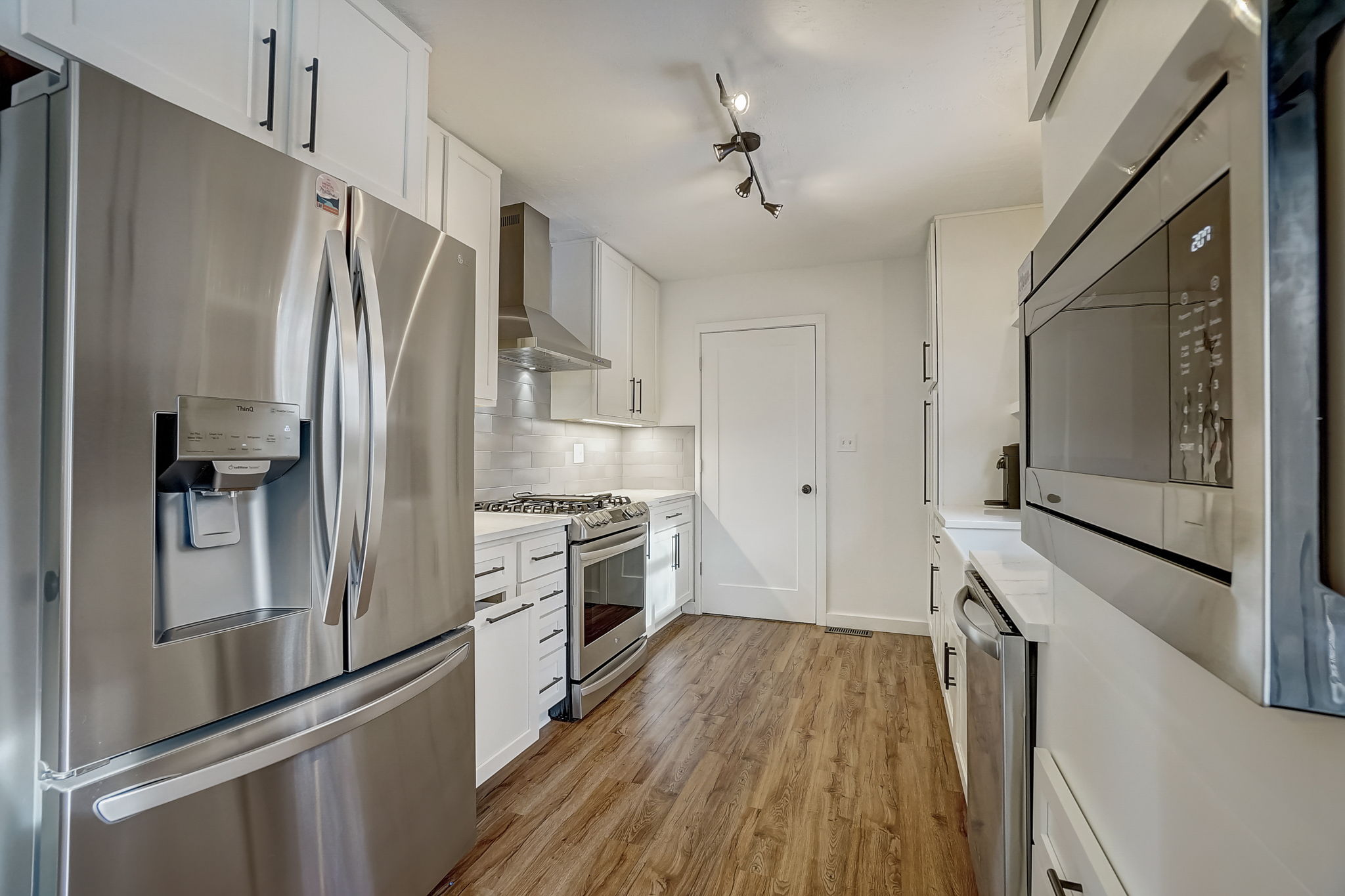 W 65th St-028