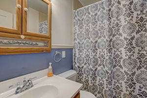 W 65th St-037