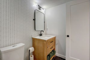 W 65th St-063