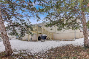 W 65th St-077