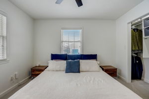 W 65th St-045