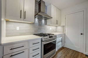 W 65th St-029