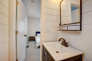 W 65th St-049