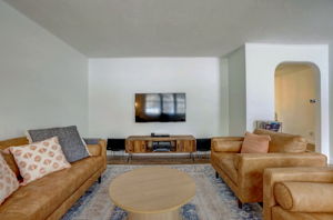 W 65th St-017
