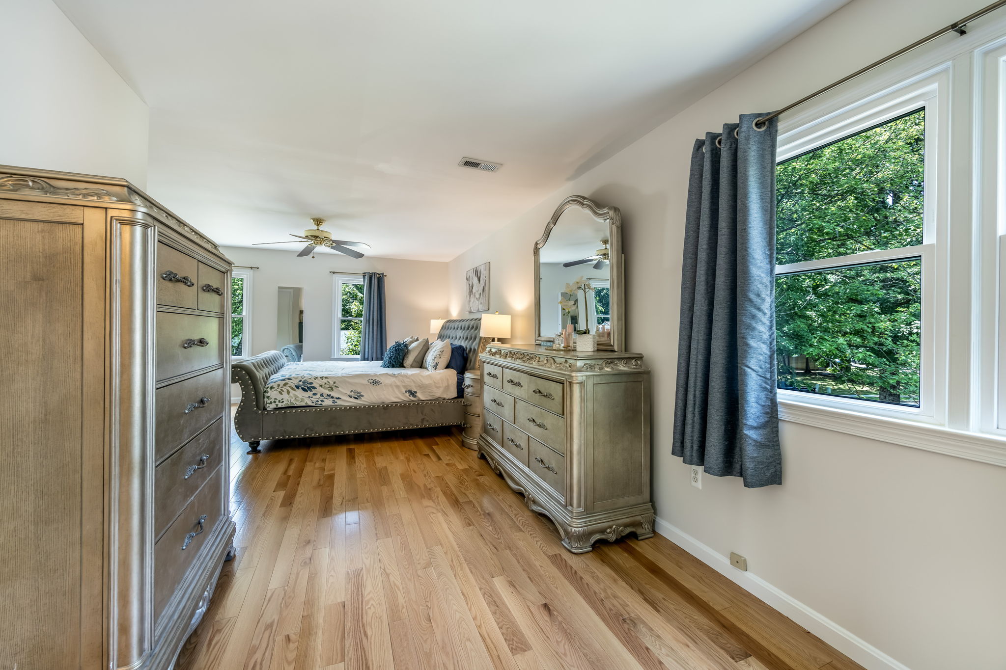 Ensuite Primary Bedroom on Upper Level