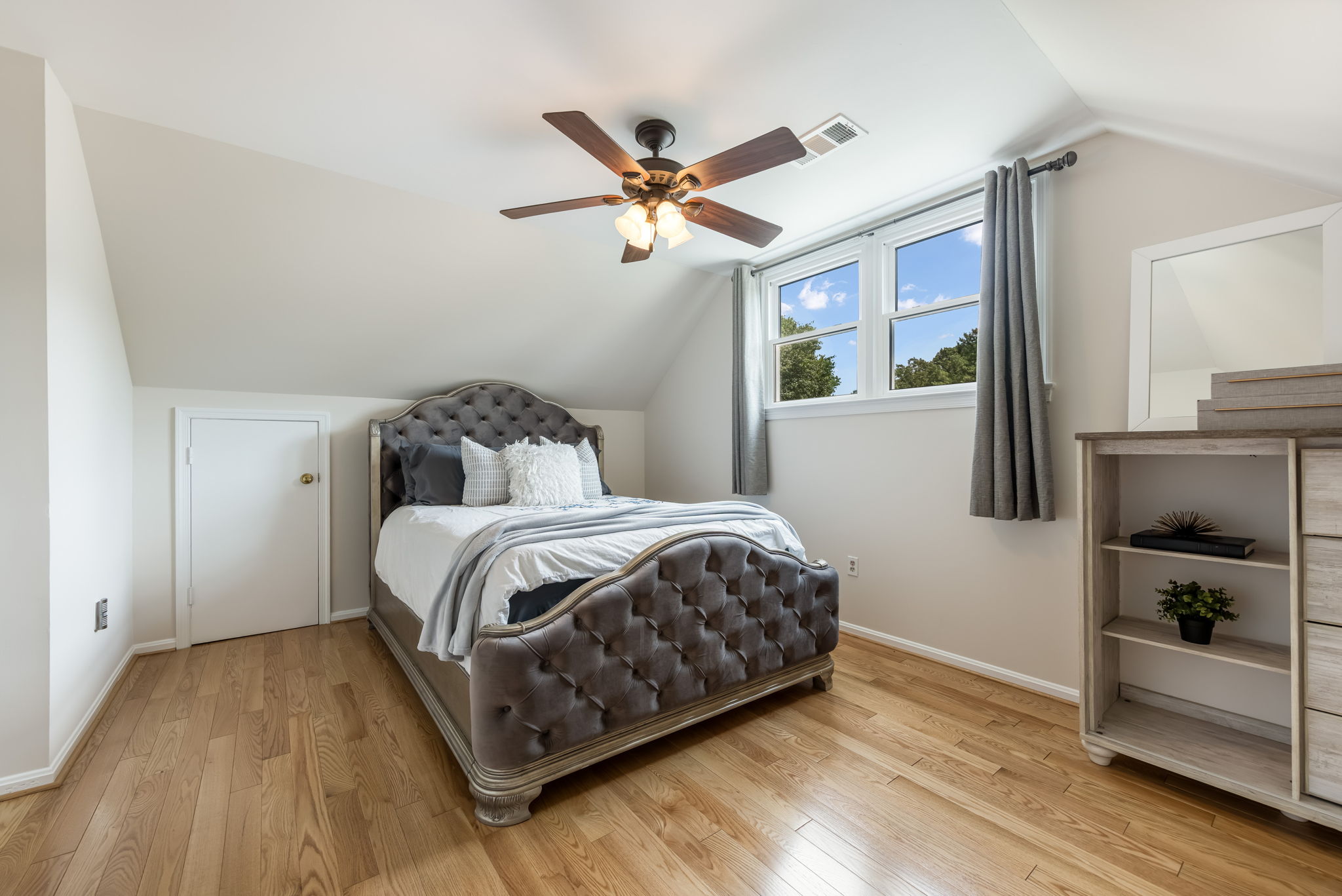 3rd Bedroom on Upper Level