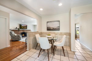 Updated eat-in Kitchen with breakfast bar